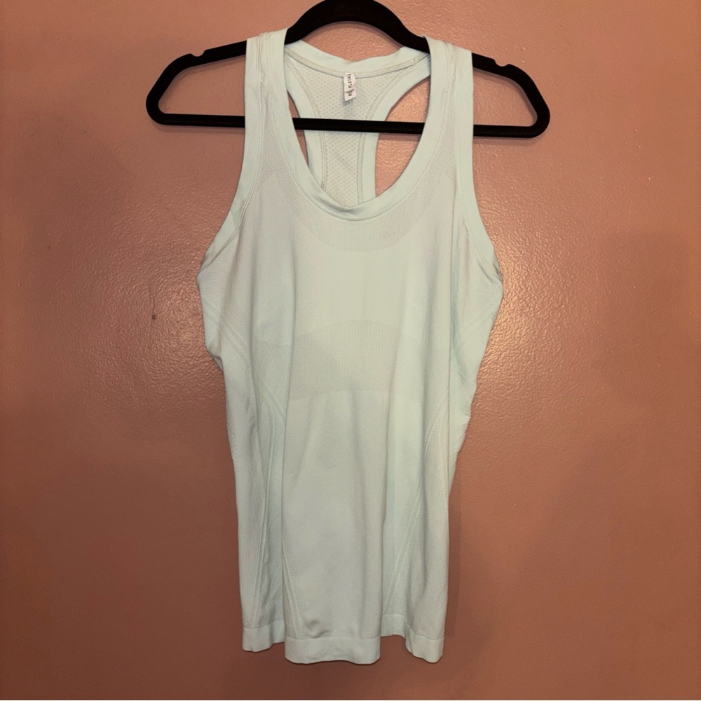 Athleta Speedlight Racerback Tank Size Medium Light Mint Color